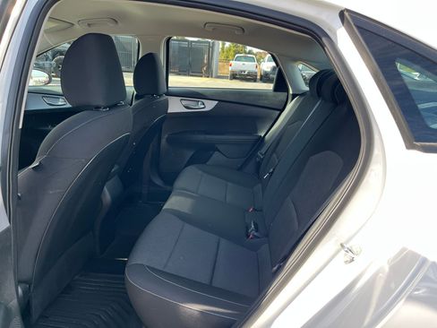 Used 2024 Kia Forte LXS w/ LXS Technology Package image 23