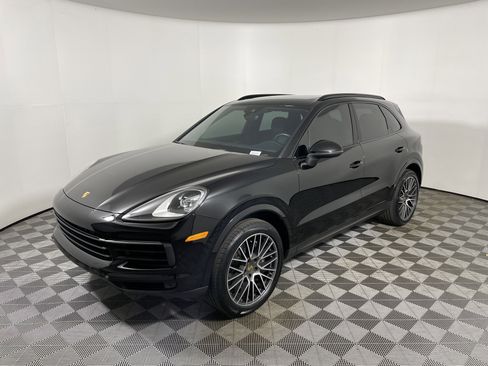 Certified 2023 Porsche Cayenne image 11