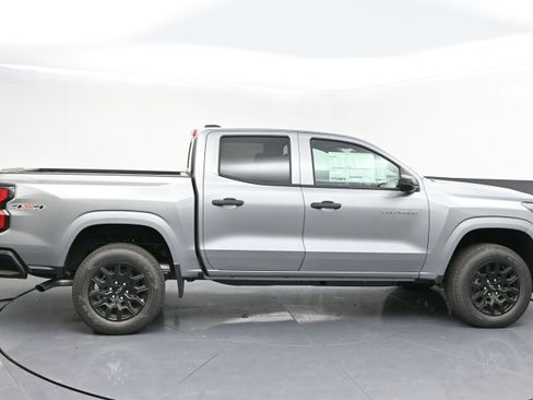 New 2026 Chevrolet Colorado W/T w/ WT Custom Package AWD/4WD image 8