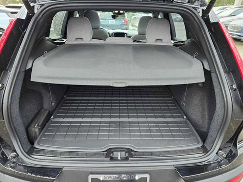 Certified 2023 Volvo XC40 Recharge Ultimate w/ Protection Package Premier image 14