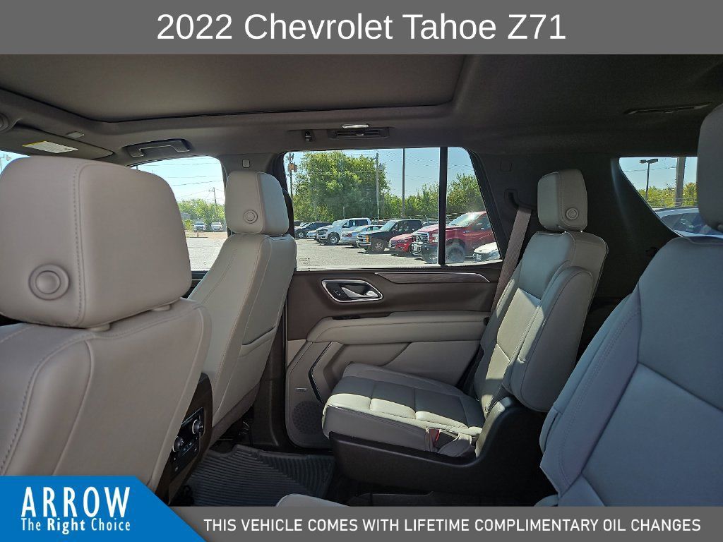 Used 2022 Chevrolet Tahoe Z71 w/ Luxury Package AWD/4WD image 19