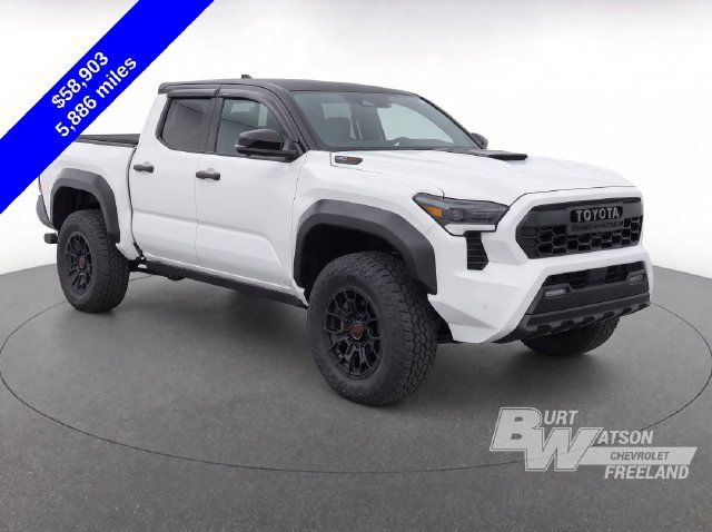 Used 2025 Toyota Tacoma TRD Pro w/ Tow Tech Package AWD/4WD image 10