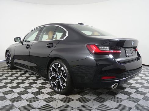 Certified 2025 BMW 330i Sedan RWD image 5