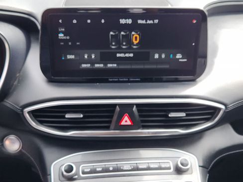 Used 2022 Hyundai Santa Fe Limited FWD image 15