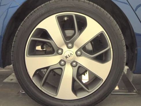 Used 2020 Kia Optima S w/ S Panoramic Sunroof Package image 8