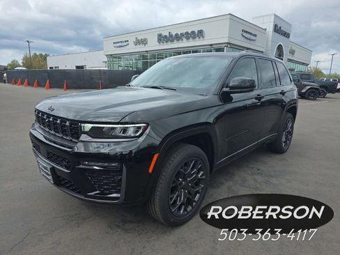 New 2026 Jeep Grand Cherokee Summit w/ Obsidian Package image 1