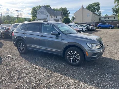 Used 2020 Volkswagen Tiguan SE AWD/4WD image 7