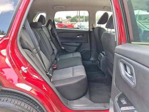 Used 2025 Nissan Rogue SV AWD/4WD image 20