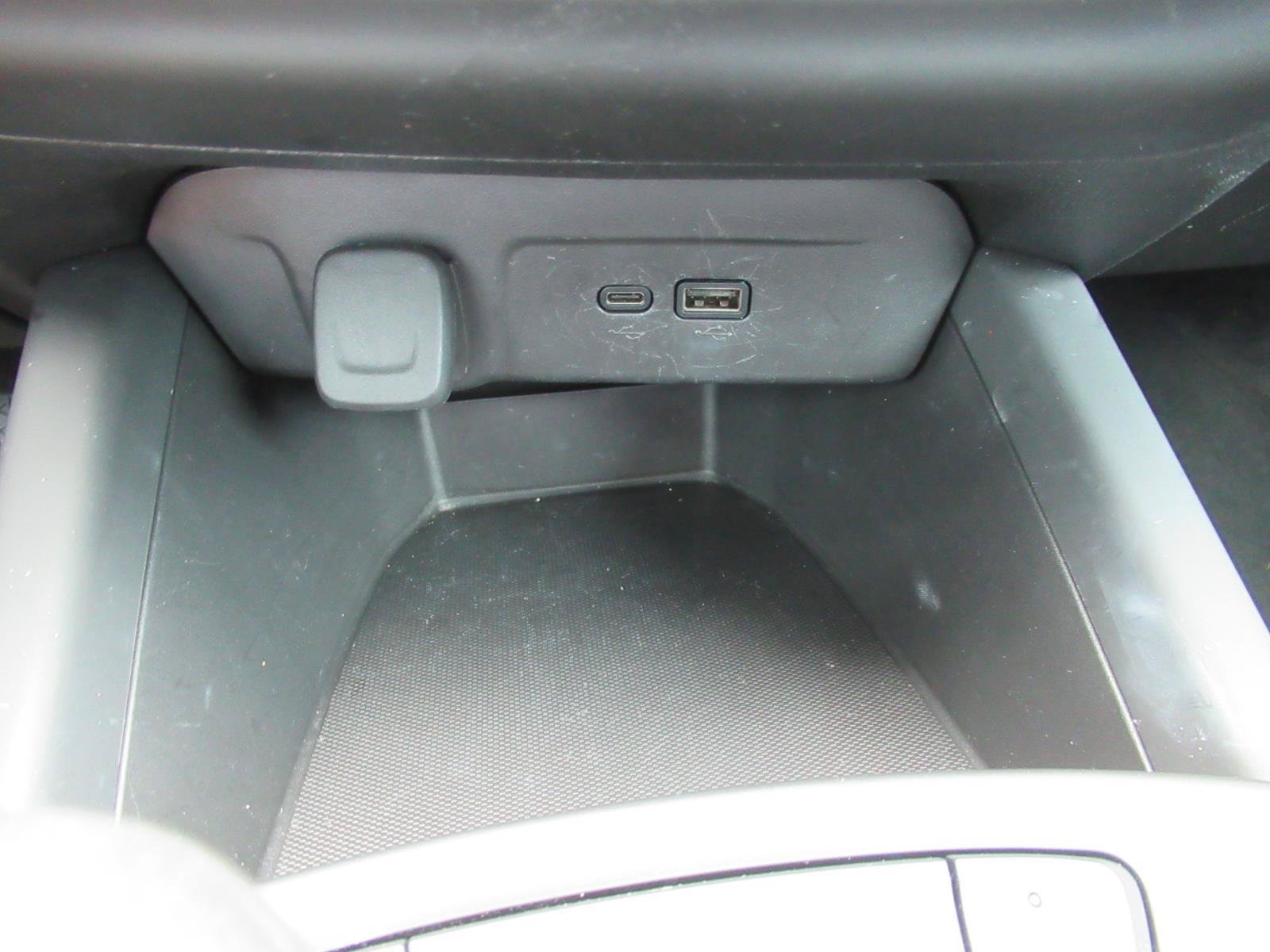 Certified 2024 Chevrolet Trax LS w/ LS Convenience Package FWD image 29