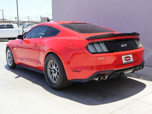 Used 2019 Ford Mustang GT RWD image 3