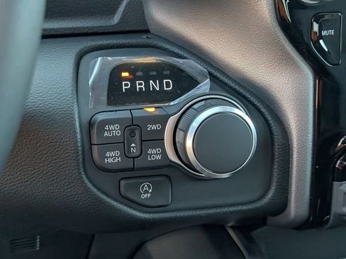 New 2026 RAM 1500 4x4 Crew Cab image 28
