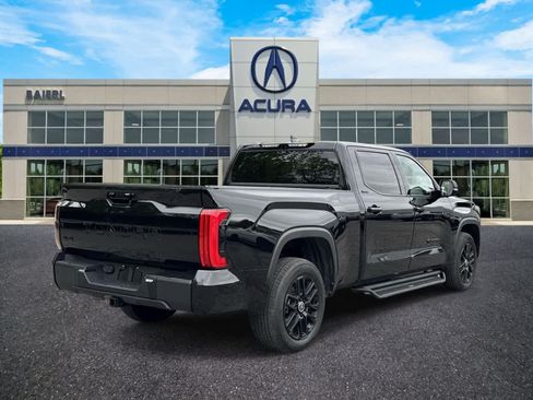 Used 2024 Toyota Tundra Limited AWD/4WD image 5