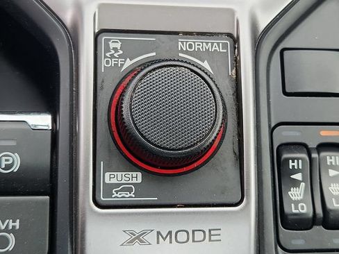 Used 2022 Subaru Forester Premium AWD/4WD image 23