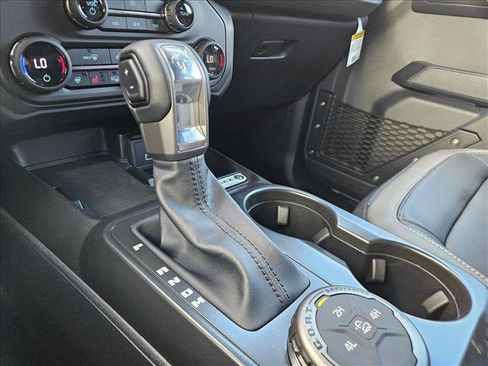 New 2026 Ford Bronco Outer Banks AWD/4WD image 14