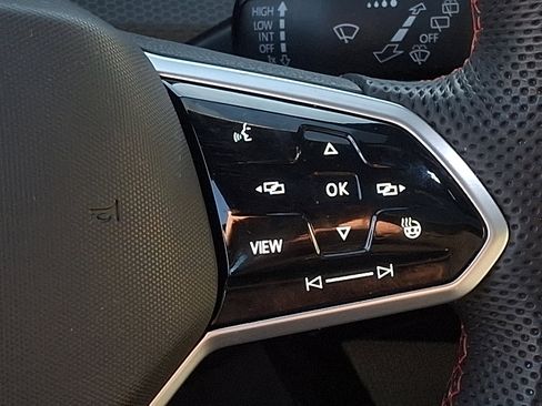 Used 2024 Volkswagen GTI SE image 20