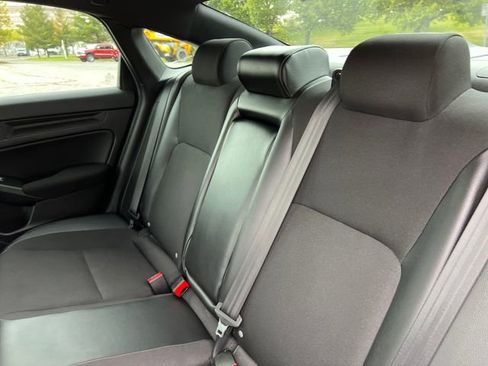 Used 2025 Honda Civic Sport image 24