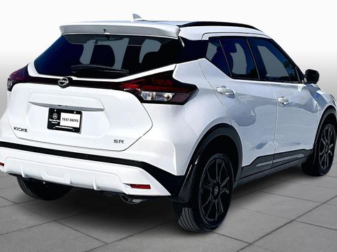 Used 2024 Nissan Kicks SR w/ SR Premium Package image 13