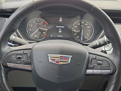 Certified 2023 Cadillac XT4 Luxury w/ Cold Weather Package FWD image 17