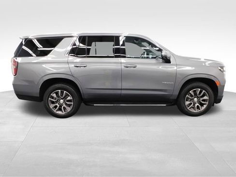 Used 2022 Chevrolet Tahoe LT w/ LT Signature Plus Package image 12