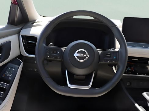 Used 2024 Nissan Rogue SL FWD image 15