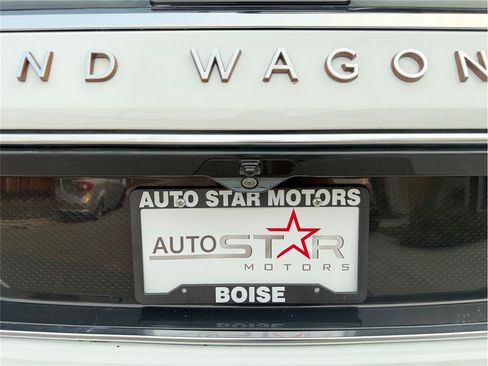 Used 2024 Jeep Grand Wagoneer Series III w/ HD Trailer Tow Package AWD/4WD image 46