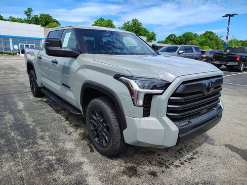 Used 2026 Toyota Tundra SR5 w/ SR5 Convenience Package AWD/4WD image 3