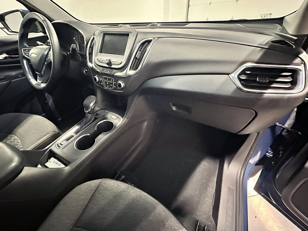 Used 2024 Chevrolet Equinox LT FWD image 28