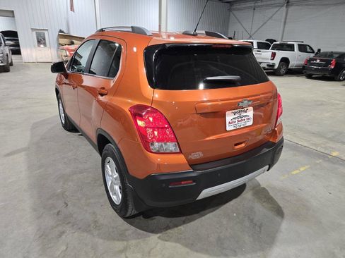 Used 2015 Chevrolet Trax LT w/ LT Sun and Sound Package AWD/4WD image 8