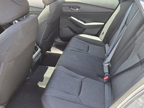 Used 2025 Honda Accord SE image 11