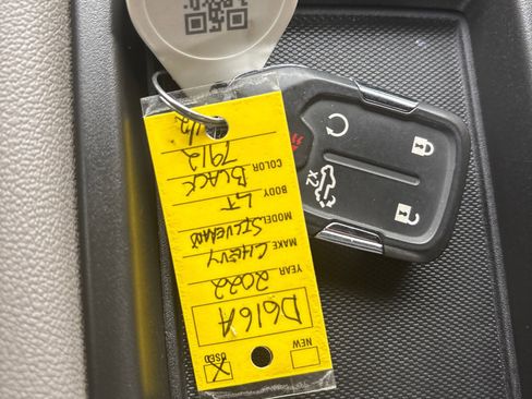 Used 2022 Chevrolet Silverado 1500 LT w/ Z71 Off-Road Package image 25