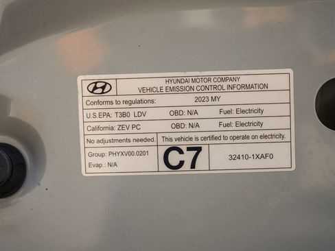 Used 2023 Hyundai Ioniq 6 Limited w/ Cargo Package RWD image 27