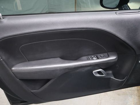 Used 2018 Dodge Challenger GT w/ Driver Convenience Group AWD/4WD image 14
