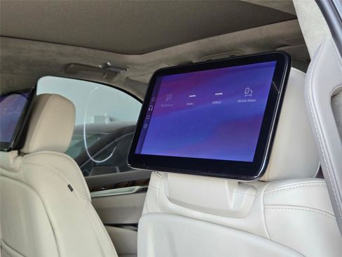 New 2026 Cadillac Escalade ESV Platinum Sport w/ LPO, Floor Liner Package AWD/4WD image 31