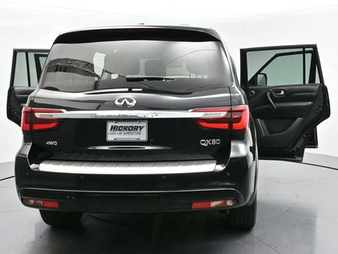 Used 2022 INFINITI QX80 Luxe w/ All-Season Package AWD/4WD image 45