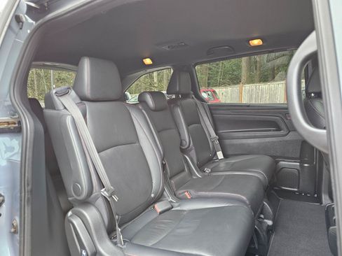 Used 2023 Honda Odyssey Sport image 12