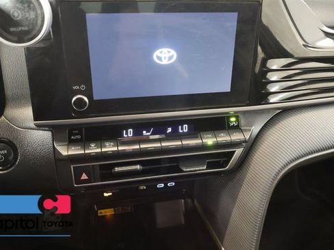 Used 2025 Toyota Camry SE w/ Convenience Package AWD/4WD image 20