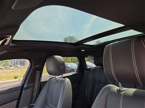 Used 2021 Land Rover Range Rover Velar S image 28