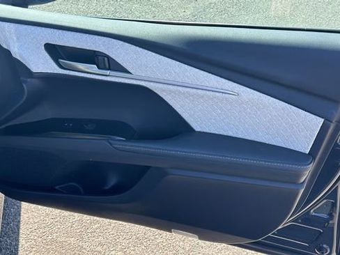 Used 2025 Toyota Camry XLE w/ Premium Plus Package FWD image 10