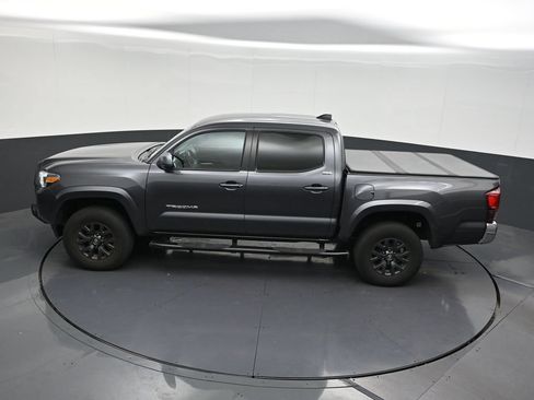 Used 2023 Toyota Tacoma SR5 RWD image 17