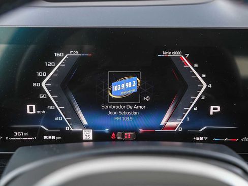 Used 2026 BMW X7 M60i w/ Climate Comfort Package image 19