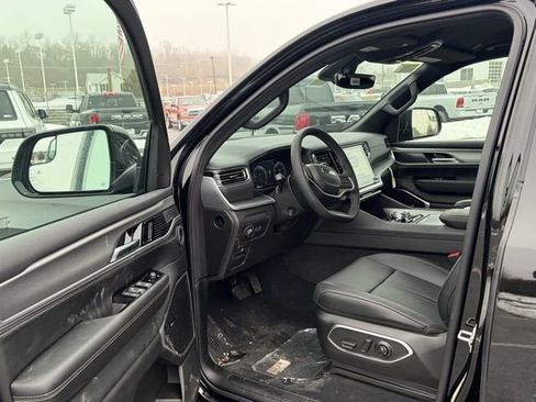 New 2026 Jeep Grand Wagoneer L Limited image 14