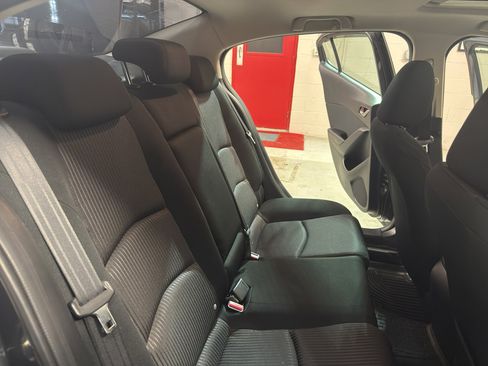 Used 2016 MAZDA MAZDA3 i Touring image 27