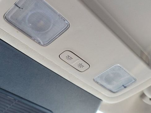 Used 2020 Ford Escape SE FWD image 30