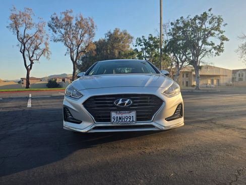 Used 2018 Hyundai Sonata SEL FWD image 2