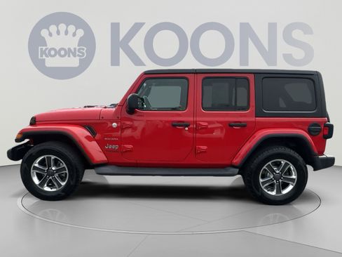 Used 2018 Jeep Wrangler Unlimited Sahara AWD/4WD image 7