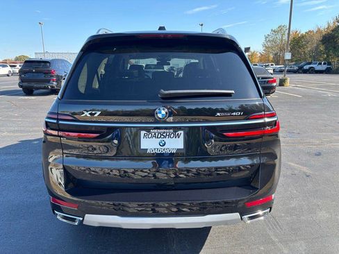 New 2026 BMW X7 xDrive40i w/ Premium Package AWD/4WD image 4