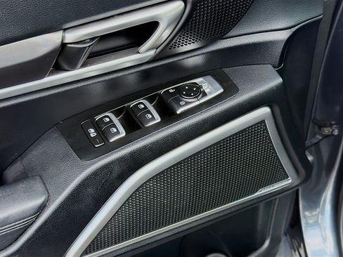 Used 2024 Kia Telluride S w/ S Sunroof Package FWD image 21
