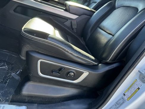 Used 2022 RAM 1500 Laramie image 7