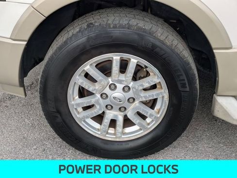 Used 2010 Ford Expedition EL Eddie Bauer image 11