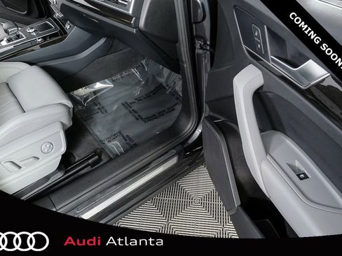 Used 2018 Audi Q5 2.0T w/ Premium Plus Package image 24